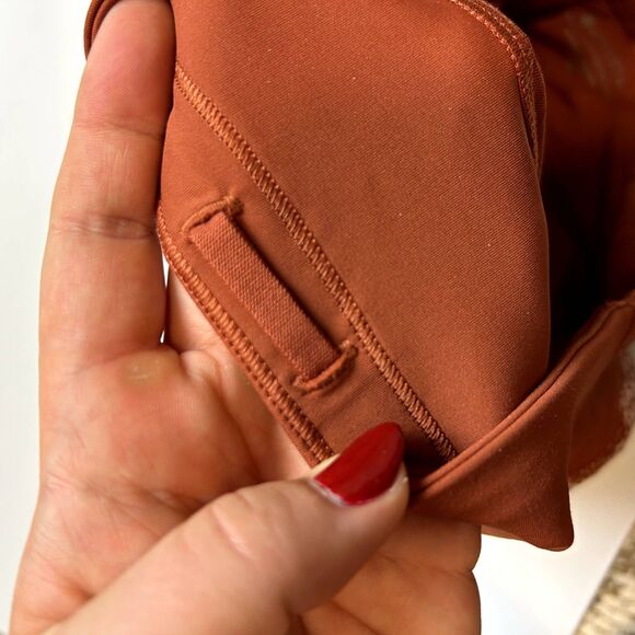 Athleta Womens Run With It 3.5" Printed Short Size XS Shorts Cheetah - Picture 6 of 16